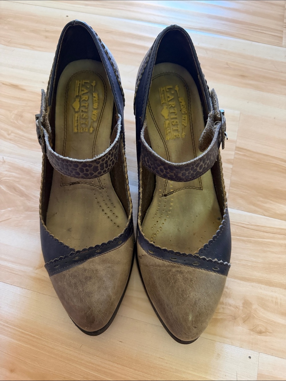 Two-Tone Brown Mary Jane Heels with Scalloped Trim